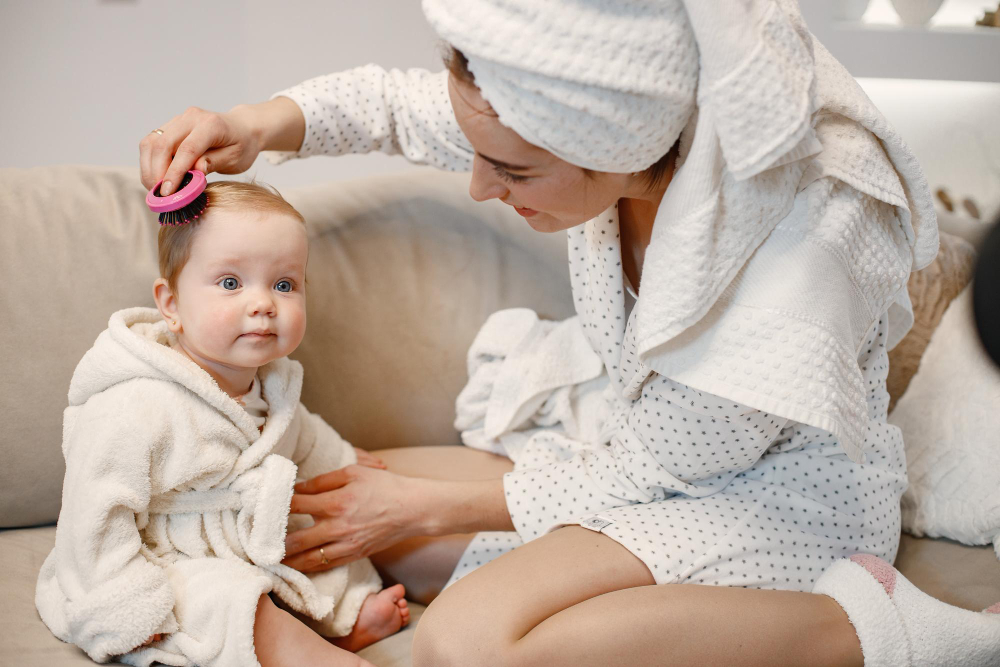 neonata dopo bagnetto e shampoo