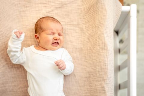 neonato che non dorme